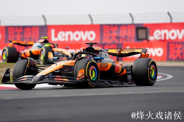 F1迈阿密站：皮亚斯特里三连冠，迈凯伦强势霸占前两名